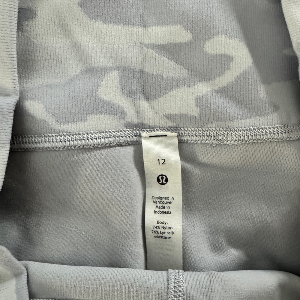 Lululemon Athletica White Camo Athletic Shorts - Picture 2 of 4